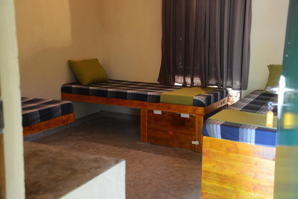 Jungle Beach Hostel Unawatuna Eksteriør billede