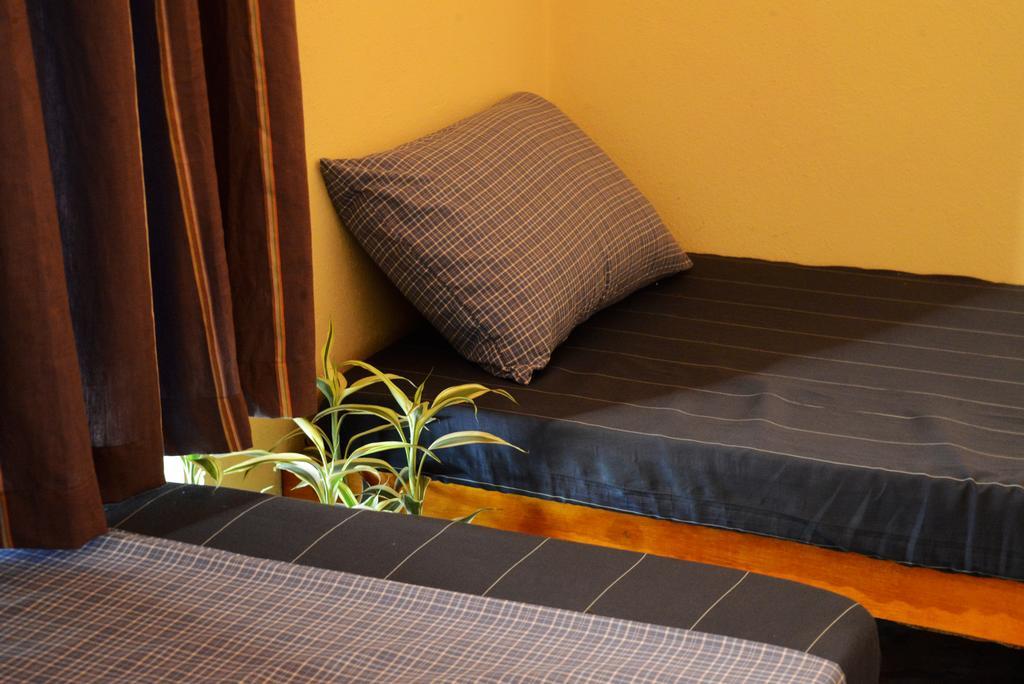 Jungle Beach Hostel Unawatuna Værelse billede