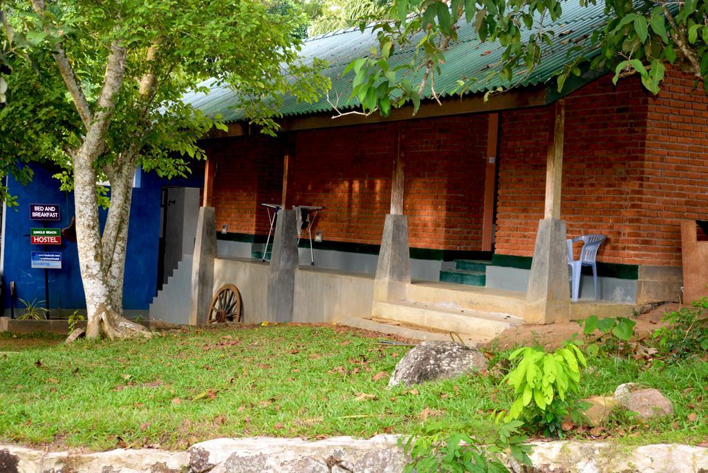Jungle Beach Hostel Unawatuna Eksteriør billede