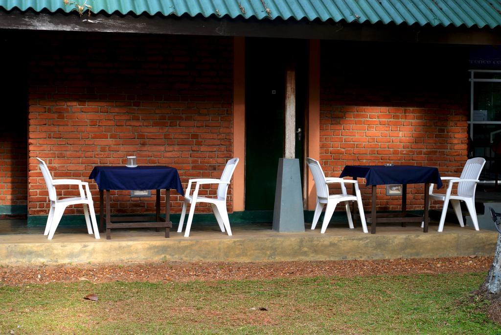 Jungle Beach Hostel Unawatuna Eksteriør billede