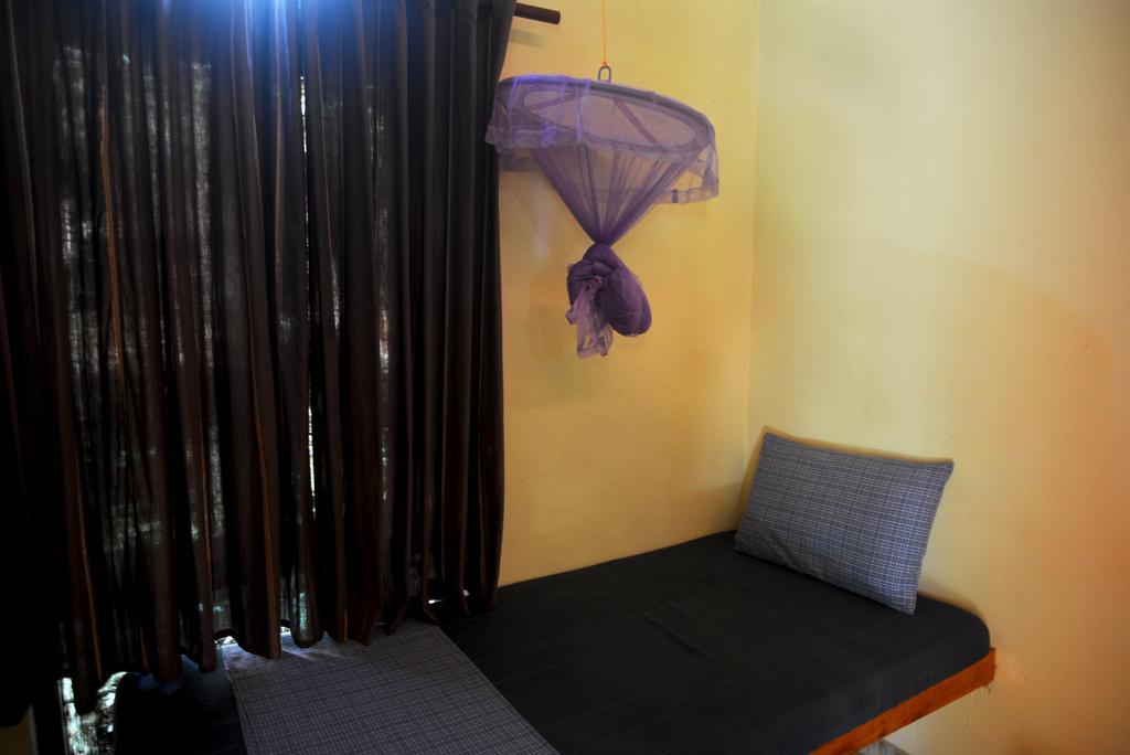 Jungle Beach Hostel Unawatuna Eksteriør billede